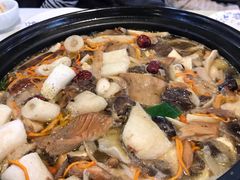 -七采菌园·石锅鱼野生菌火锅(环城北路店)