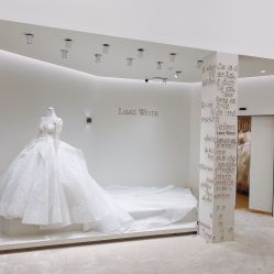 点击看大图 -Renee芮亦婚纱