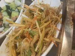招牌炝毛肚-腾格勒烤羊腿