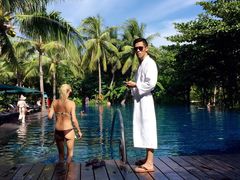 -三亚湾海居铂尔曼度假酒店