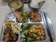 -曲江惠宾苑宾馆(大雁塔大唐不夜城店)