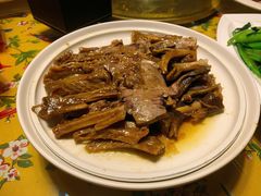 鸡枞菌炒牛肉-芳姨广东砂锅粥(张庄路店)
