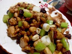 宫保鸡丁-易老妈蹄花.特色川菜(人民公园总店)