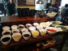 自助调料区-老房老舍重庆火锅(假日城市店)