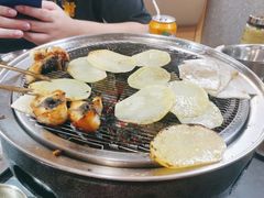 -围炉肉舍•炭烤活鳗•丹东海鲜烤肉(步行街店)