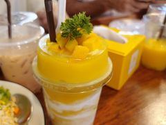 -Dang restaurant (patong phuket)