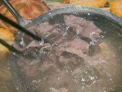 -犇鼎牛潮汕牛肉火锅(新辰里学清路店)