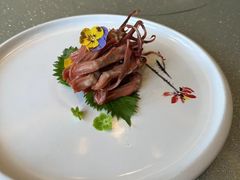 秘制鸭舌-新天明砂锅鱼头煲