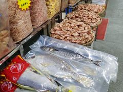 -霞涌市场海鲜摆卖区