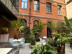 -潮一不贰·法式甜品·生日蛋糕·西式简餐(外滩店)