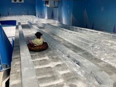 -西安银基冰雪世界
