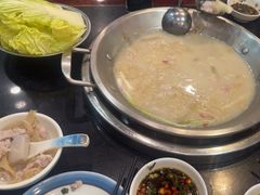 -老来福·非遗酸汤兔(凯旋路店)