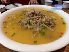 酸汤肥牛-俭寨大盘鸡·手抓肉·烧烤新疆菜(乌苏路店)