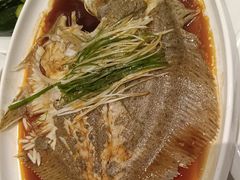 -万龙洲海鲜(大兴绿地缤纷城店)