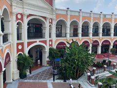 -佛罗伦萨小镇广佛名品奥特莱斯(疏港路店)