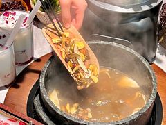 -芸山季·云南野生菌火锅(人民广场来福士店)