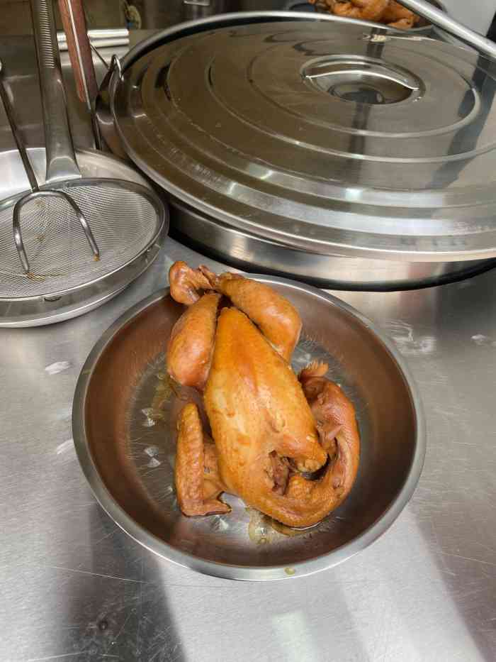 王良笨鸡-"晚上从超市买完东西,顺便买的炸鸡,王良笨.