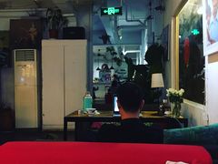 -拖板鞋咖啡旅行酒店(春熙路地铁站店)