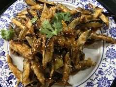 -张记老街里海鲜美食城(劈柴院店)