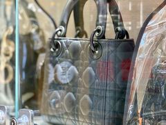 -恒一珠宝·回收黄金钻石奢侈品(灵岩南路店)
