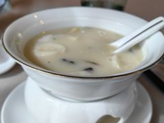 荣记花胶黄鱼羹-荣轩(新荣记环球金融中心店)