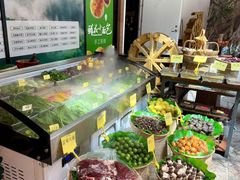 -老滇山寨•云南特色菜•地方菜•民族风情歌舞表演(金碧店)