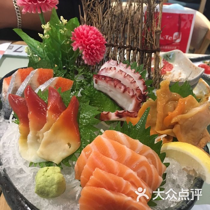 花漫里日料轻食尚