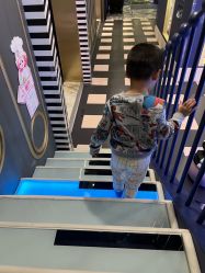 -MELAND CLUB亲子乐园·派对·餐厅(北京芳圆里ID MALL店)