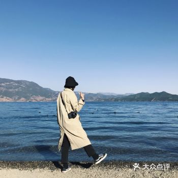 11月份去的云南丽江，天气刚刚好不冷不热，风景太美啦