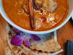 -Chom Cafe and Restaurant