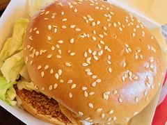 劲脆鸡腿堡-肯德基(虹桥高铁店)