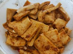小炒千页豆腐-刘胖子家常菜·蹄花焖藕(中央花园店)