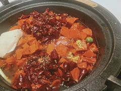 -爱你您·自家鱼塘·活水喷泉鱼火锅(八里店)