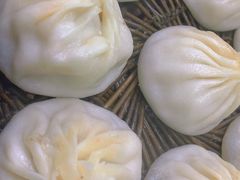 蟹粉汤包-曼曼汤包(建国西路店)