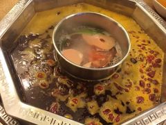 -山城年华老火锅(玉林店)
