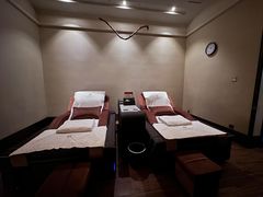 -爱乐国际温泉水疗会