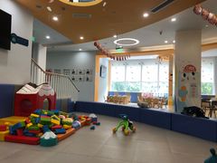 -戊辰亲子游泳俱乐部