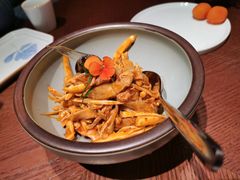 敲糖棒棒鸡-辛香汇·现炒川菜(淮海路百盛店)
