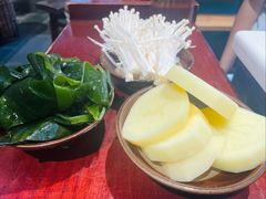 -卤校长老火锅(沙坪坝直营店)