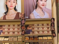 -moody彩瞳(环宇城店)