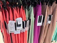 -lululemon(比斯特购物村店)