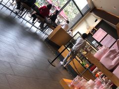 大堂-星巴克(深圳星都豪庭店)