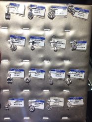 -威德钻石-克拉钻大本营(南京东路店)