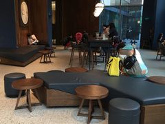 大堂-星巴克(凯德晶萃店)