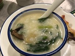 -粤港湾砂锅粥·宵夜(宝龙店)
