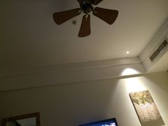 iphone_upload_pic-三亚亚龙湾红树林度假酒店