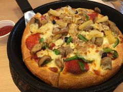 -必胜客(新中纬店)