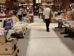 -诚品(信义店)