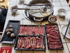吊龙伴-幸运牛汕头小黄牛牛肉火锅(梅林店)