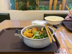 -丽丽三鲜螺蛳粉(田林路店)